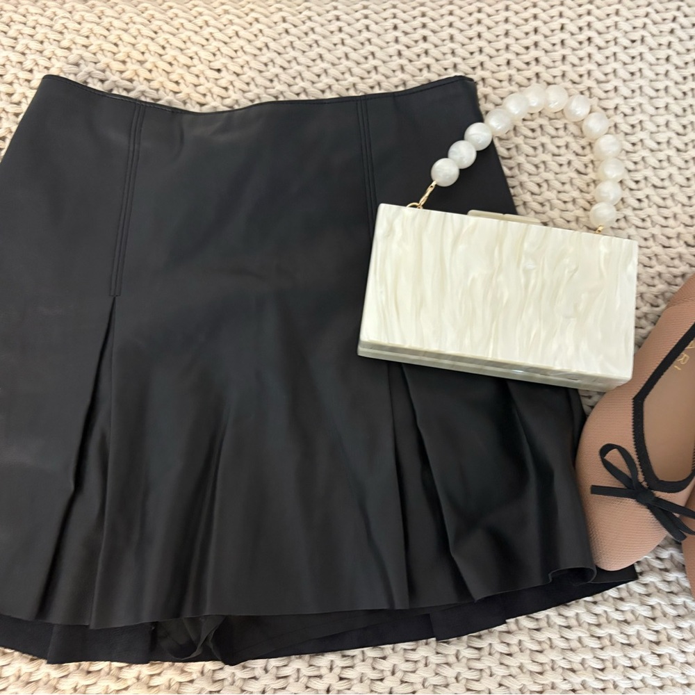 Abercrombie & Fitch Black Mini Skirt